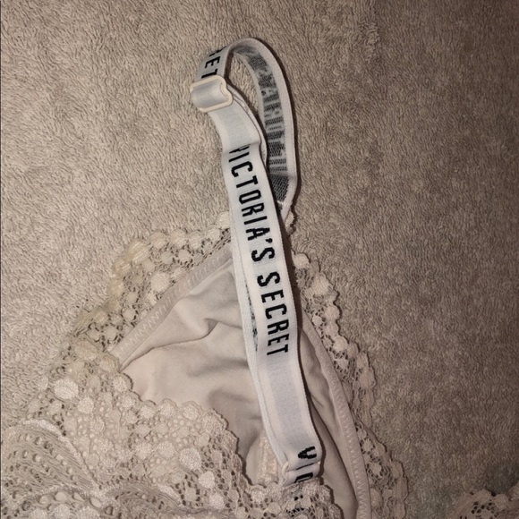 🔴SOLD🔴Victoria’s Secret Adjustable Bralette - Picture 3 of 9